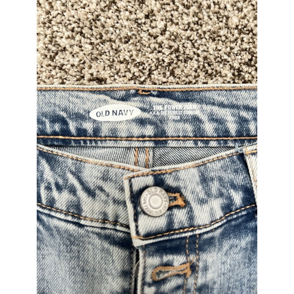 Old Navy Women's Straight Leg Jeans Size 10 Light Wash High Rise Ankle - Picture 4 of 8